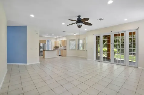 6370 Stonehurst Circle Lake Worth FL 33467