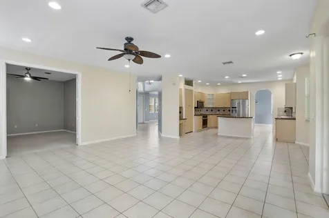6370 Stonehurst Lake Worth FL 33467