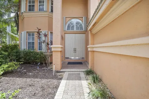 6370 Stonehurst Lake Worth FL 33467