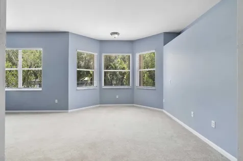 6370 Stonehurst Lake Worth FL 33467