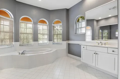 6370 Stonehurst Lake Worth FL 33467
