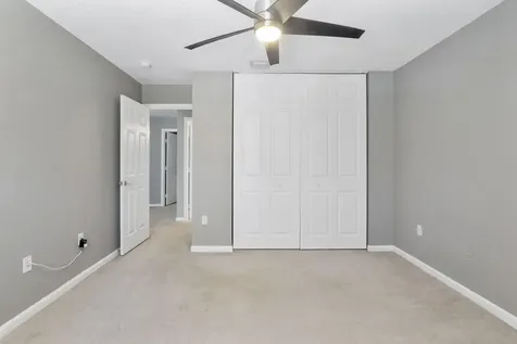 6370 Stonehurst Lake Worth FL 33467