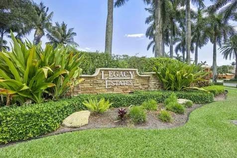6370 Stonehurst Lake Worth FL 33467