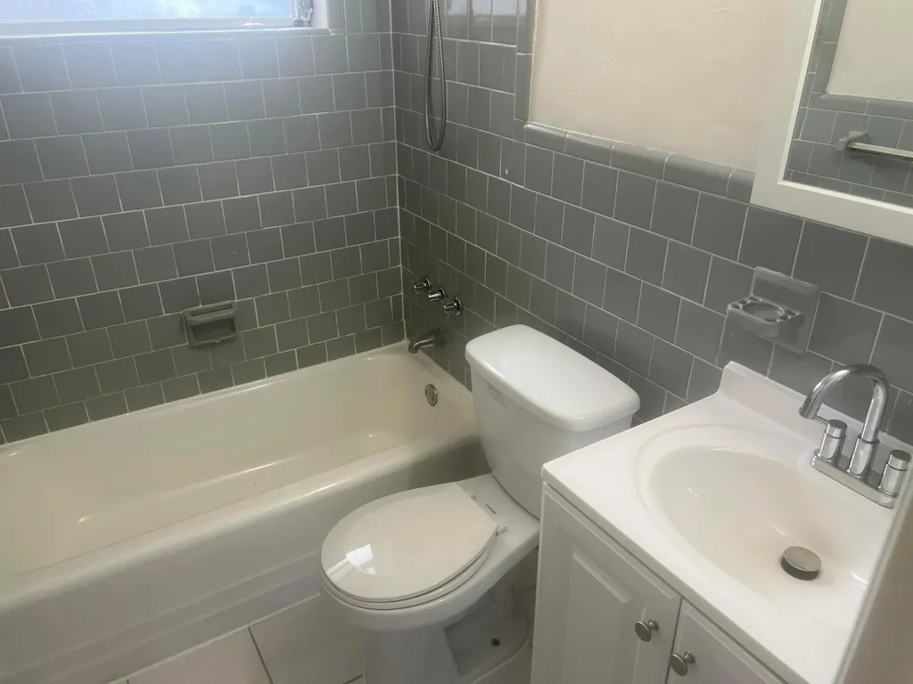 2410 SW 44th Avenue Fort Lauderdale FL 33317