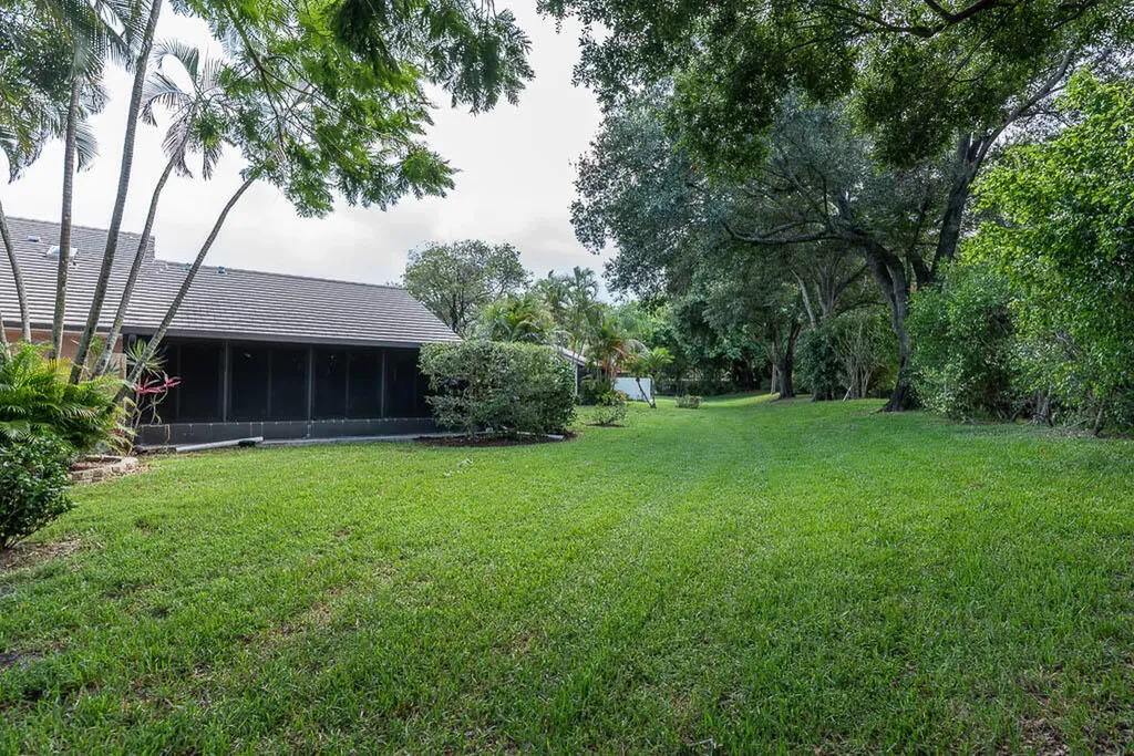 10860 Stafford Circle N Boynton Beach FL 33436