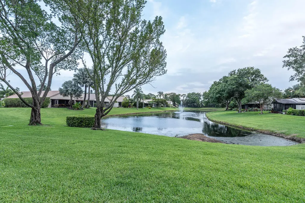 10860 Stafford Circle N Boynton Beach FL 33436