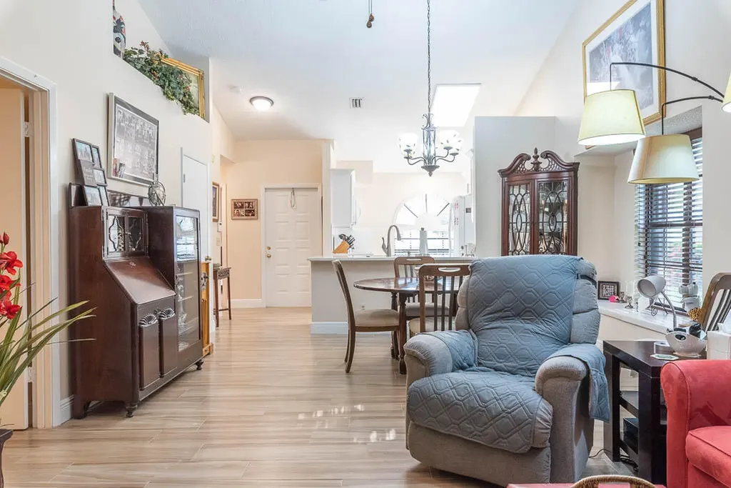 10860 Stafford Circle N Boynton Beach FL 33436