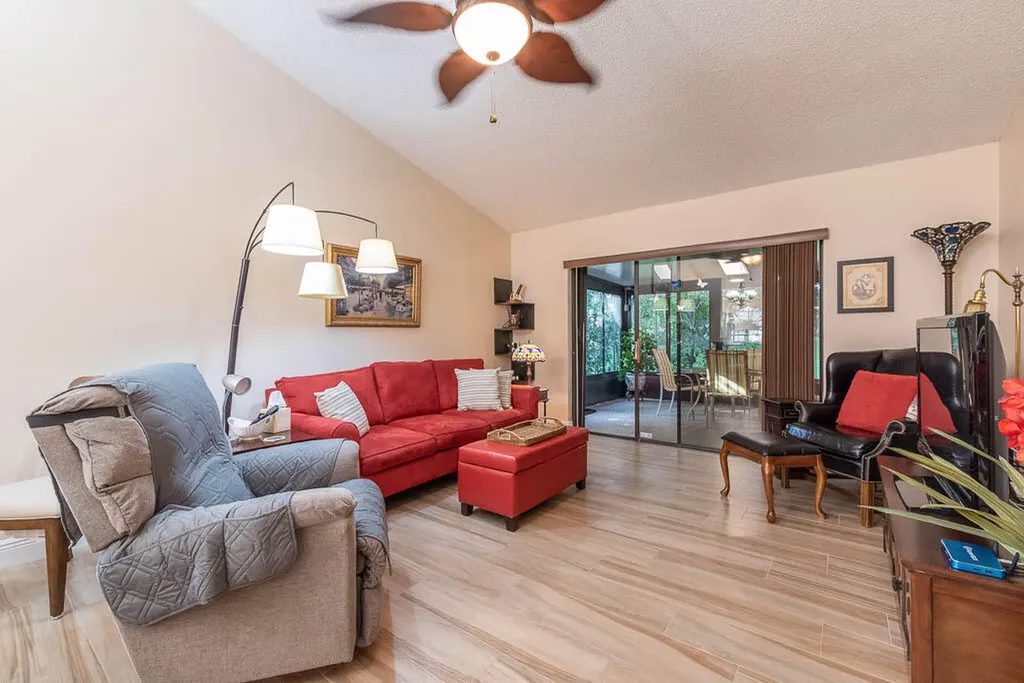 10860 Stafford Circle N Boynton Beach FL 33436
