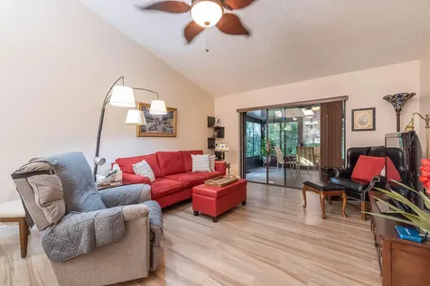 10860 Stafford Circle N Boynton Beach FL 33436
