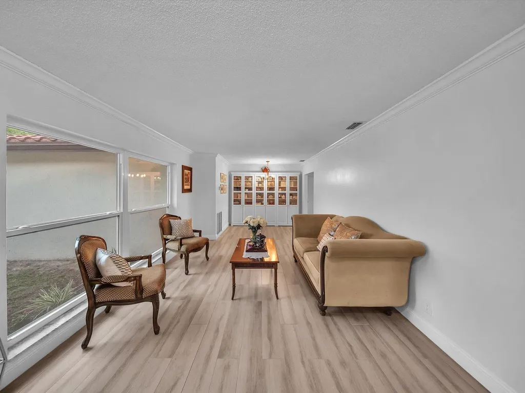 834 Ramblewood Drive Coral Springs FL 33071