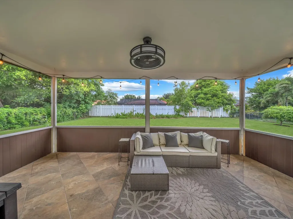 834 Ramblewood Drive Coral Springs FL 33071