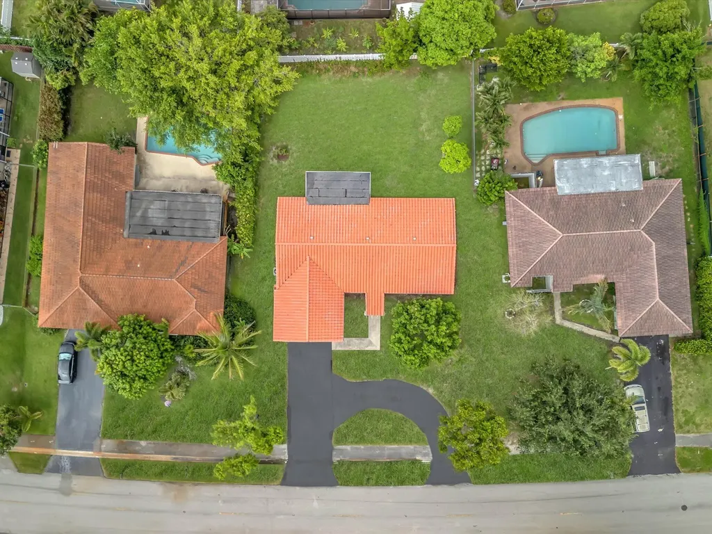834 Ramblewood Drive Coral Springs FL 33071