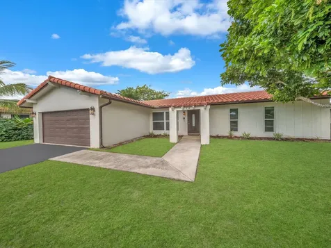 834 Ramblewood Drive Coral Springs FL 33071
