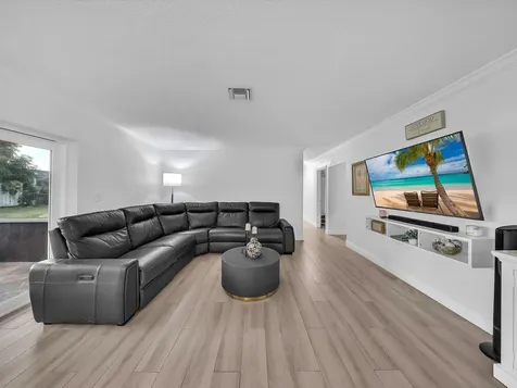 834 Ramblewood Drive Coral Springs FL 33071