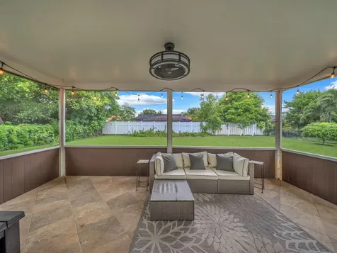 834 Ramblewood Drive Coral Springs FL 33071