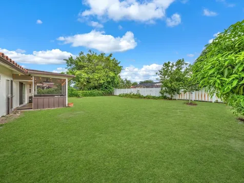 834 Ramblewood Drive Coral Springs FL 33071