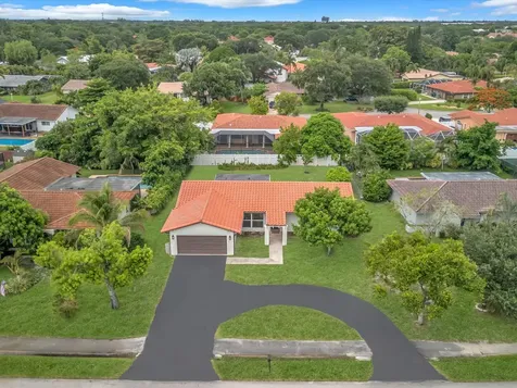 834 Ramblewood Drive Coral Springs FL 33071
