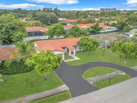 834 Ramblewood Drive Coral Springs FL 33071