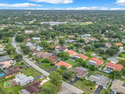 834 Ramblewood Drive Coral Springs FL 33071