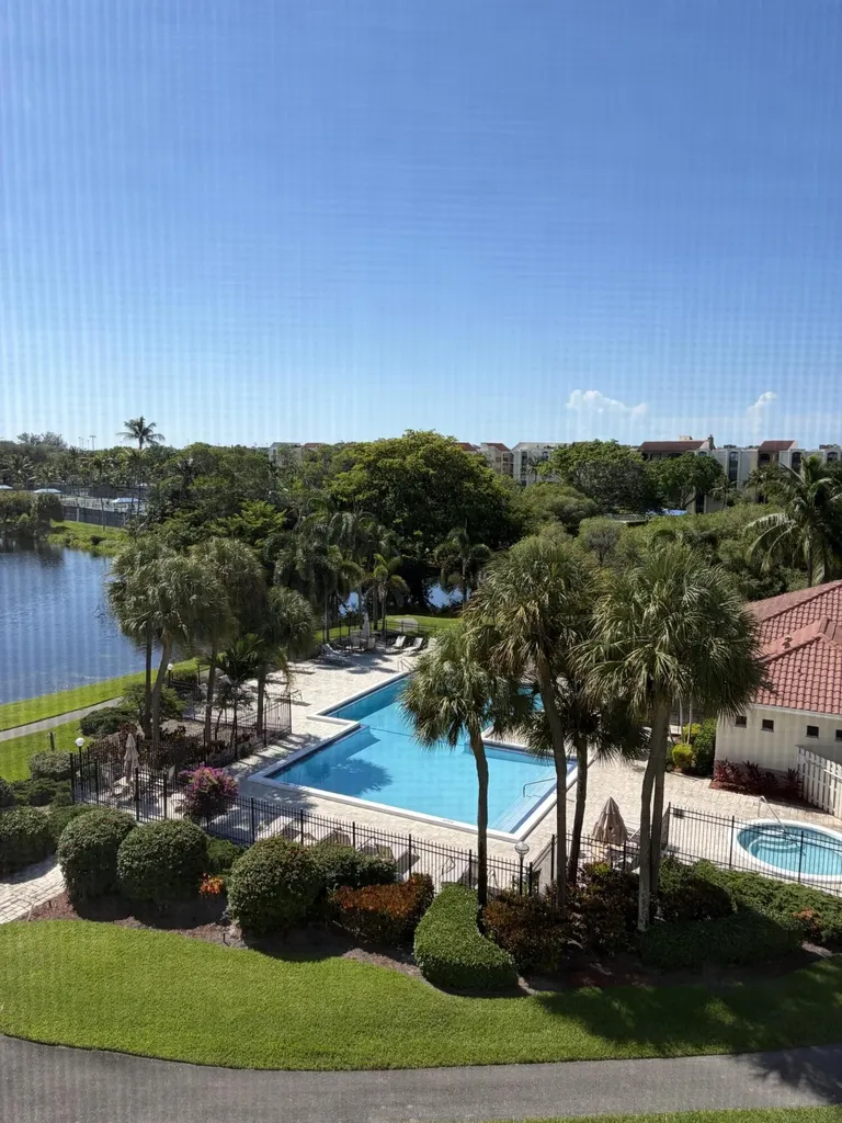 1915 Lavers Circle Delray Beach FL 33444