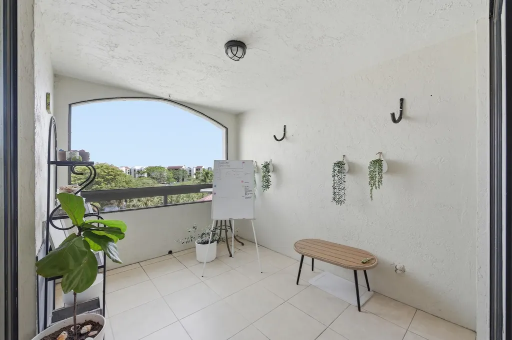 1915 Lavers Circle Delray Beach FL 33444