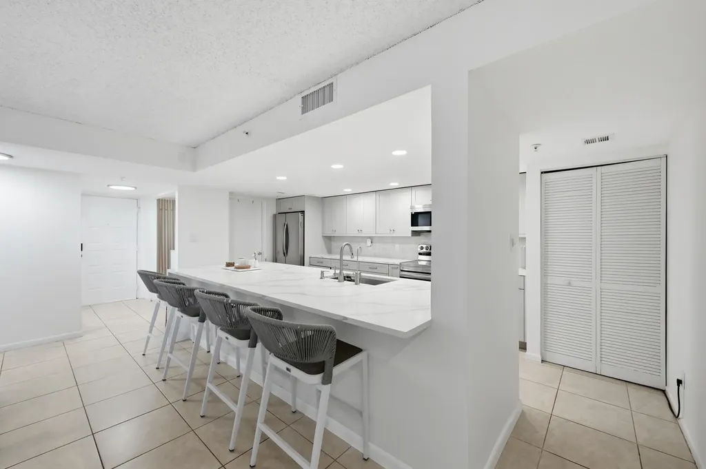 1915 Lavers Circle Delray Beach FL 33444