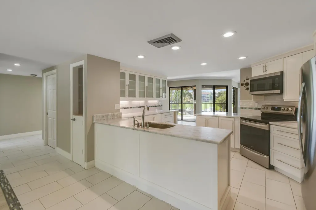 1117 Marine Way E North Palm Beach FL 33408