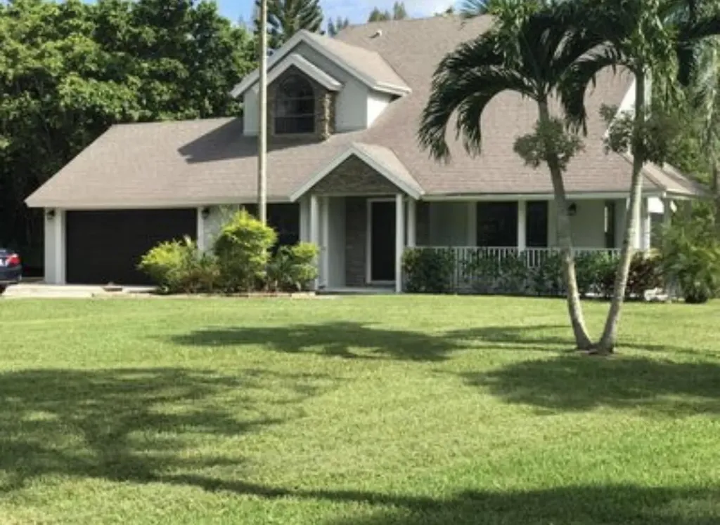 11852 61st Street N The Acreage FL 33412