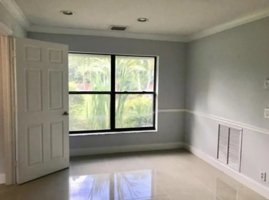 11852 61st Street N The Acreage FL 33412