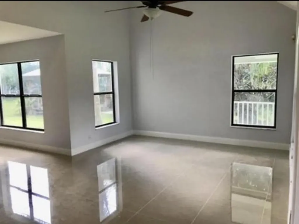 11852 61st Street N The Acreage FL 33412