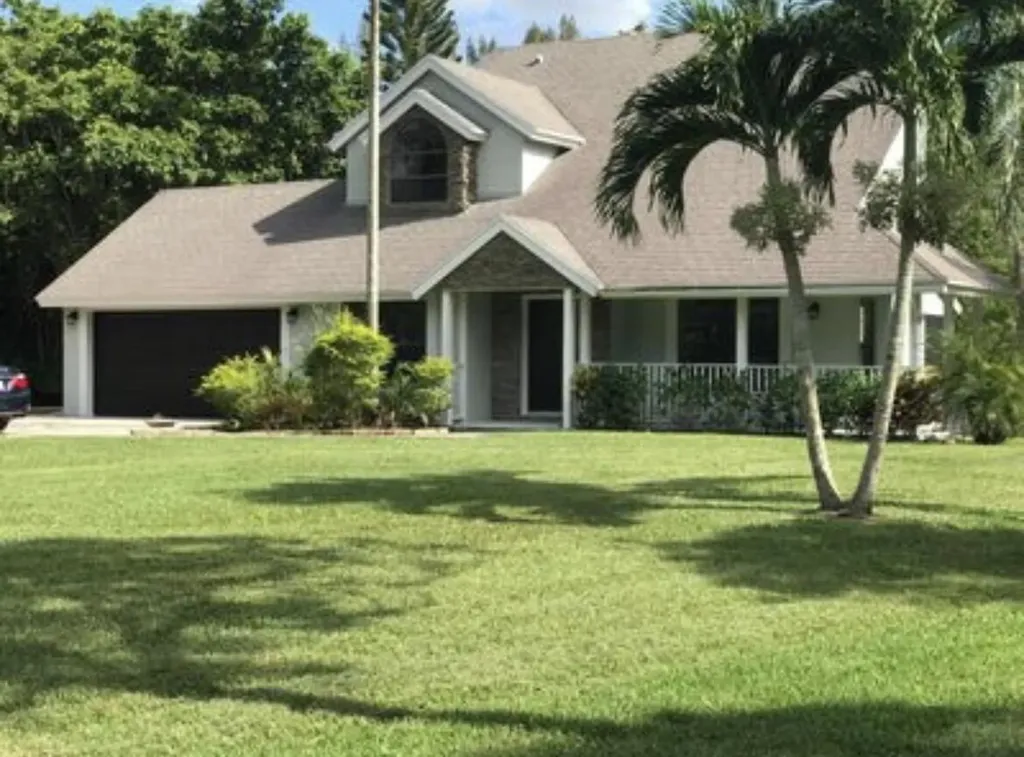 11852 61st Street N The Acreage FL 33412
