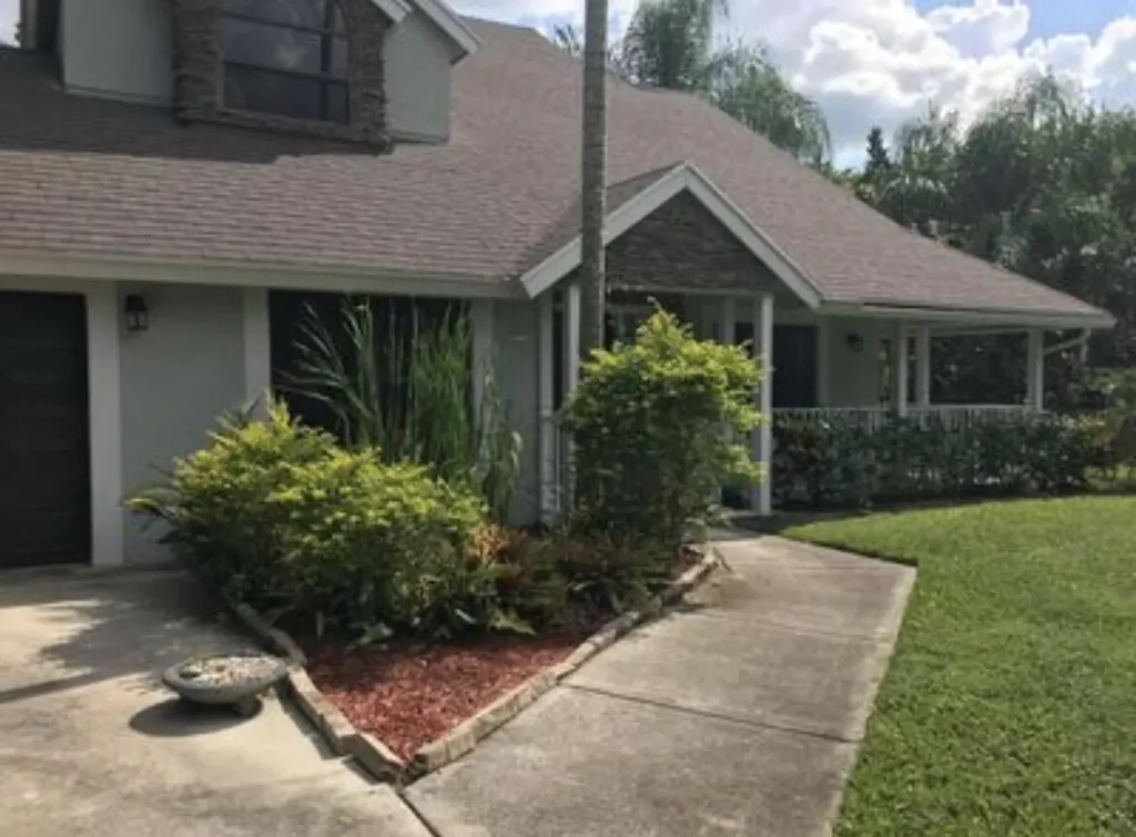 11852 61st Street N The Acreage FL 33412
