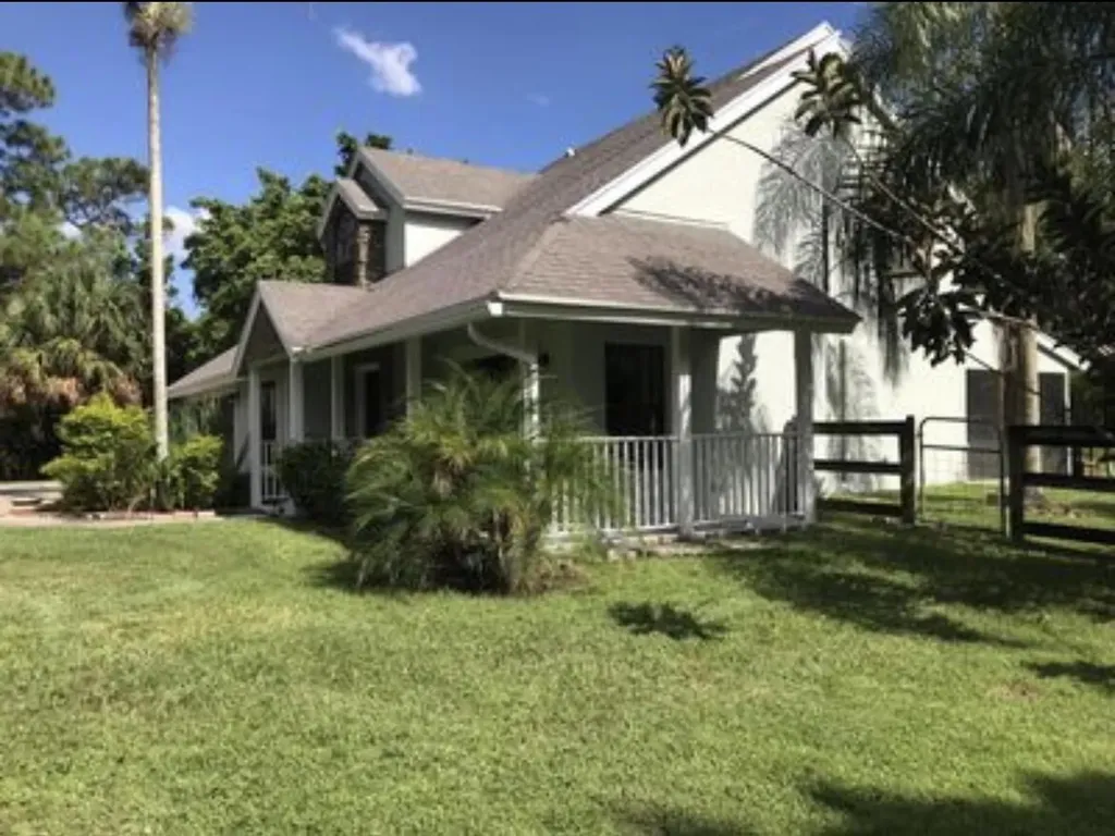 11852 61st Street N The Acreage FL 33412
