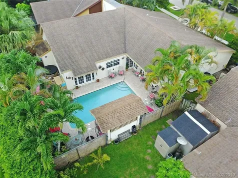 16657 Redwood Way Weston FL 33326