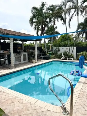 16657 Redwood Way Weston FL 33326