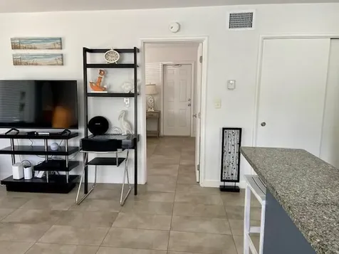 1528 NE 32nd Street Oakland Park FL 33334