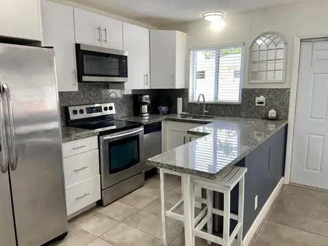 1528 NE 32nd Street Oakland Park FL 33334
