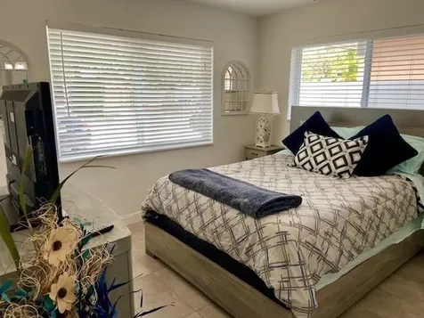 1528 NE 32nd Street Oakland Park FL 33334