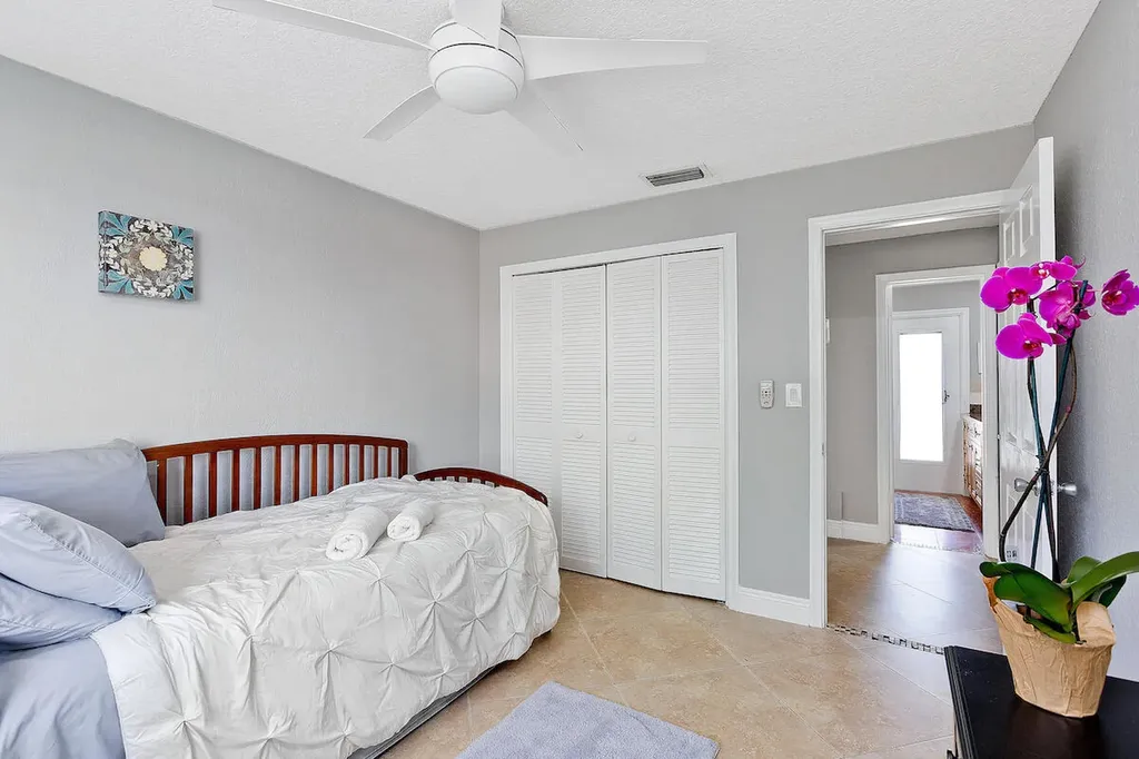 4348 NW 2nd Terrace Boca Raton FL 33431