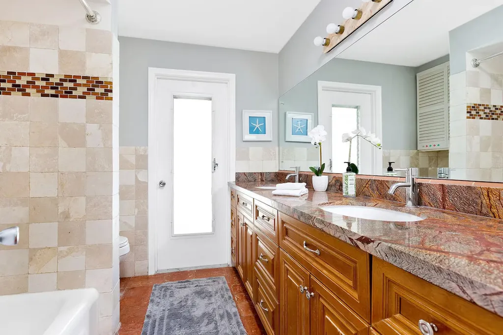4348 NW 2nd Terrace Boca Raton FL 33431