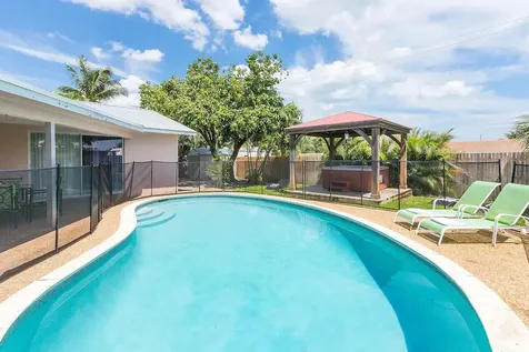 4348 NW 2nd Terrace Boca Raton FL 33431