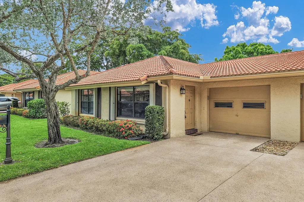 4450 Nutmeg Tree Lane Boynton Beach FL 33436