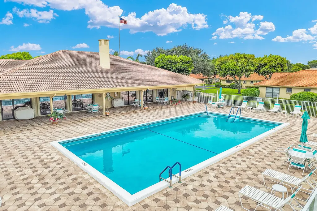 4450 Nutmeg Tree Lane Boynton Beach FL 33436