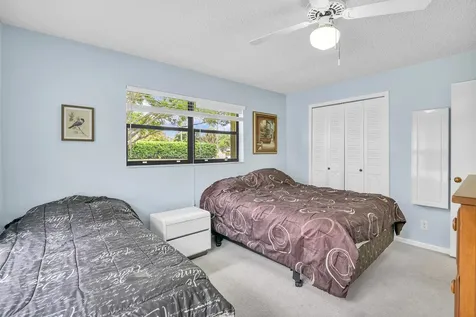 4450 Nutmeg Tree Lane Boynton Beach FL 33436