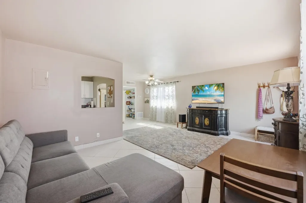 47 Saxony A Delray Beach FL 33446