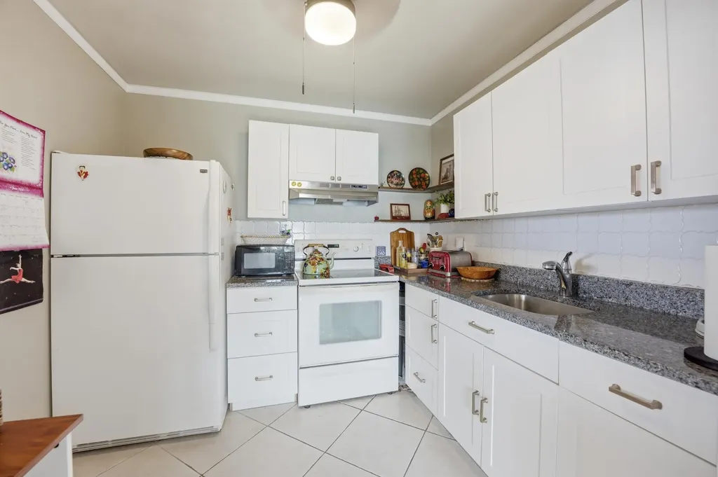47 Saxony A Delray Beach FL 33446