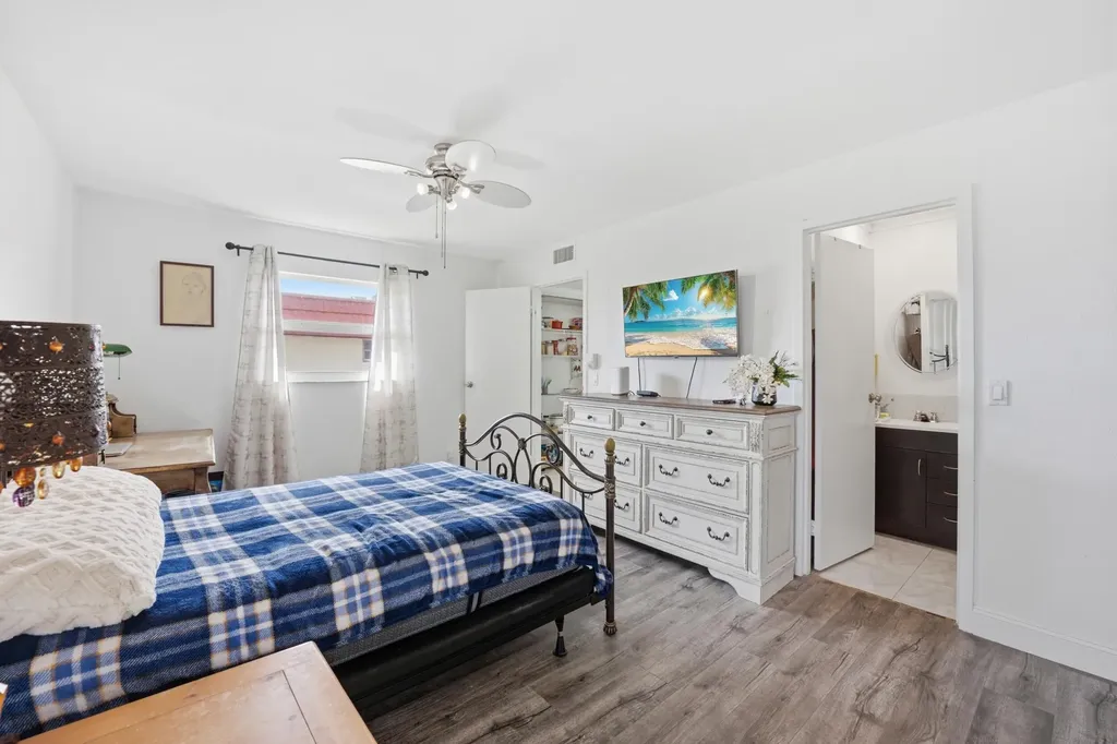 47 Saxony A Delray Beach FL 33446