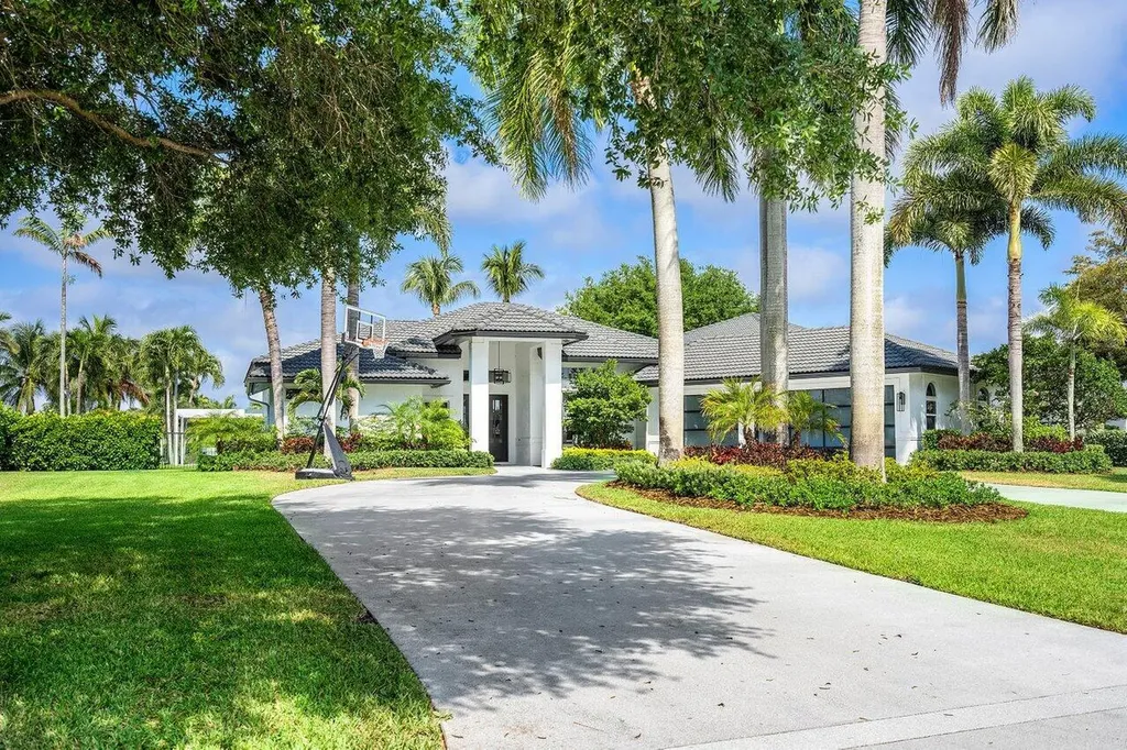 8331 Sawpine Road Delray Beach FL 33446