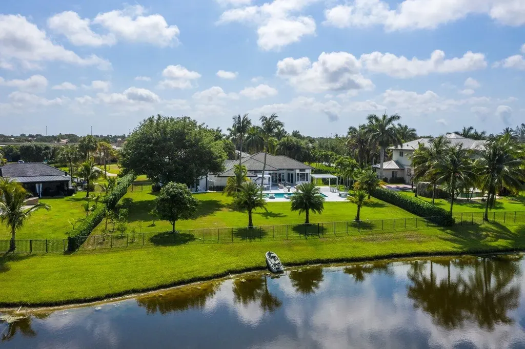 8331 Sawpine Road Delray Beach FL 33446