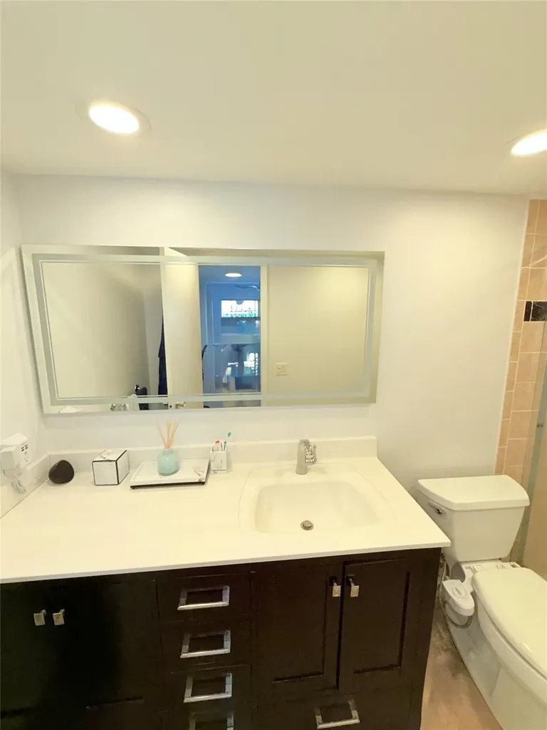 2801 N Palm Aire Drive Pompano Beach FL 33069